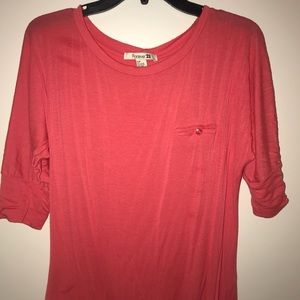 Cute peachy/pink blouse!